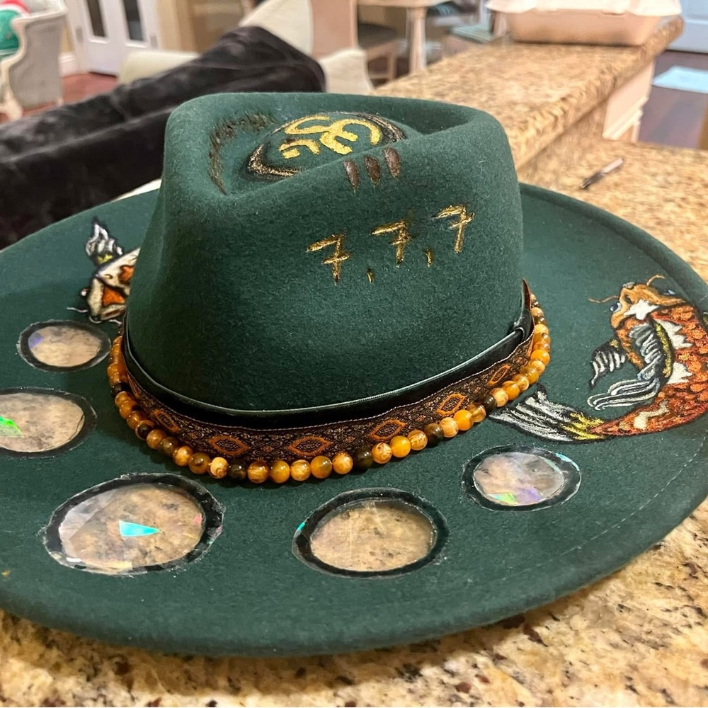 Be the light you wish to see, namaste Pisces sun catcher hat! - Picture 3 of 6